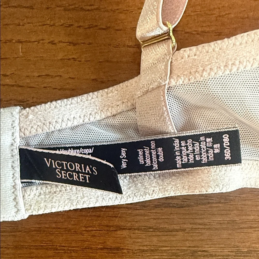 Victoria's Secret Blush Pink Bra